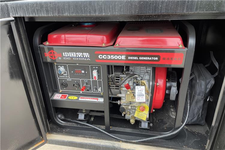 TITAN 3 Axle 38000 Litres Oil Tanker Trailer Price for Sale In Ghana - Semirremolque cisterna: foto 4 TITAN 3 Axle 38000 Litres Oil Tanker Trailer Price for Sale In Ghana - Semirremolque cisterna: foto 4