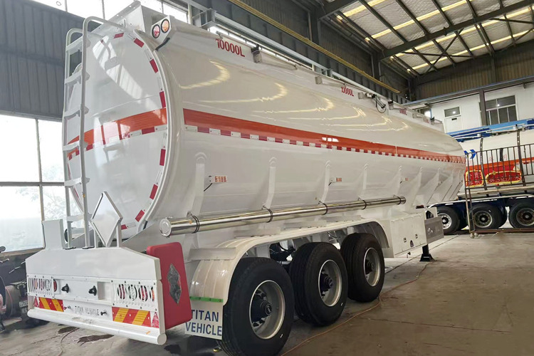 TITAN 40000 Liters Fuel Tanker Trailer for Sale in Zambia - Semirremolque cisterna: foto 4 TITAN 40000 Liters Fuel Tanker Trailer for Sale in Zambia - Semirremolque cisterna: foto 4
