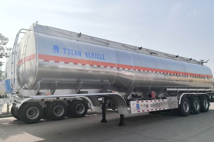 TITAN Aluminum Fuel Tanker Trailer for Sale in Saudi Arabia - Semirremolque cisterna: foto 1 TITAN Aluminum Fuel Tanker Trailer for Sale in Saudi Arabia - Semirremolque cisterna: foto 1