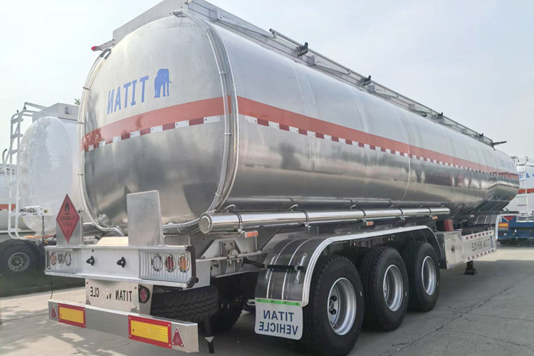 TITAN Aluminum Fuel Tanker Trailer for Sale in Saudi Arabia - Semirremolque cisterna: foto 2 TITAN Aluminum Fuel Tanker Trailer for Sale in Saudi Arabia - Semirremolque cisterna: foto 2