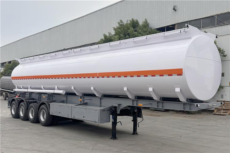 TITAN In Stock 4 Axle Petrol Tanker Trailer for Sale In Jamaica - Semirremolque cisterna: foto 3 TITAN In Stock 4 Axle Petrol Tanker Trailer for Sale In Jamaica - Semirremolque cisterna: foto 3