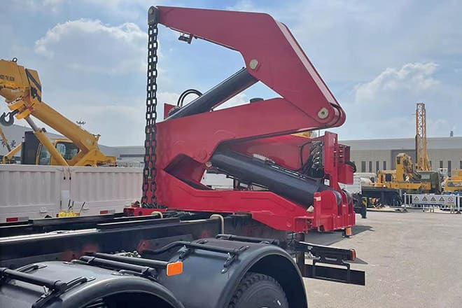 XCMG 20 Ft Side Lifter Truck for Sale in Papua New Guinea - Camión portacontenedore/ Intercambiable: foto 2 XCMG 20 Ft Side Lifter Truck for Sale in Papua New Guinea - Camión portacontenedore/ Intercambiable: foto 2