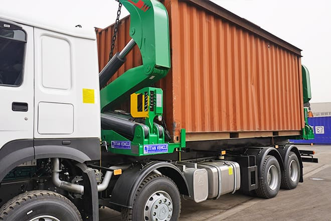 XCMG 20 Ft Side Loader Truck for Sale in Zambia - Camión portacontenedore/ Intercambiable: foto 3 XCMG 20 Ft Side Loader Truck for Sale in Zambia - Camión portacontenedore/ Intercambiable: foto 3