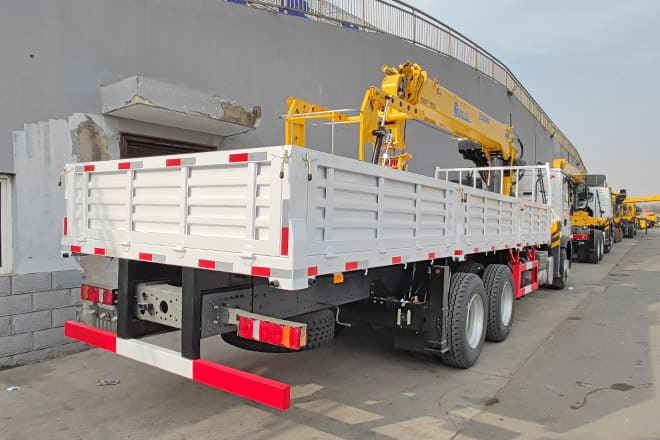 XCMG Truck Mounted Crane for Sale in Algeria - Camión grúa: foto 5 XCMG Truck Mounted Crane for Sale in Algeria - Camión grúa: foto 5