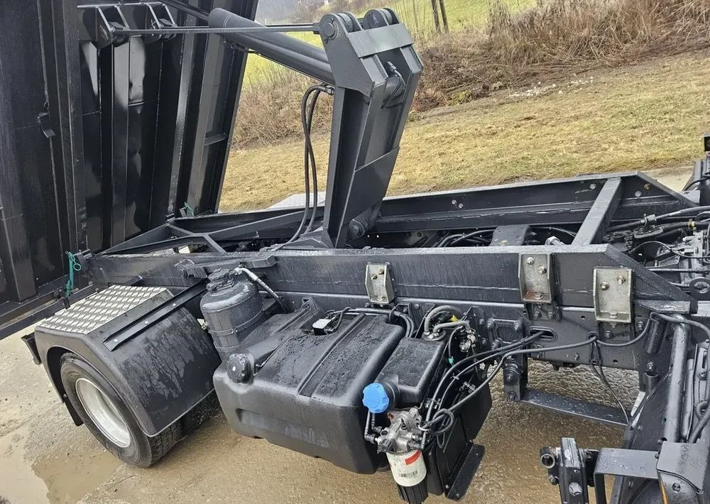 Renault Midlum 220 Dxi wywrot wywrotka kiper blokada - Camión volquete: foto 5 Renault Midlum 220 Dxi wywrot wywrotka kiper blokada - Camión volquete: foto 5