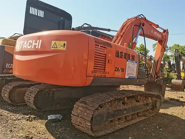 2022 Hitachi ZX240 - Excavadora de cadenas: foto 1 2022 Hitachi ZX240 - Excavadora de cadenas: foto 1