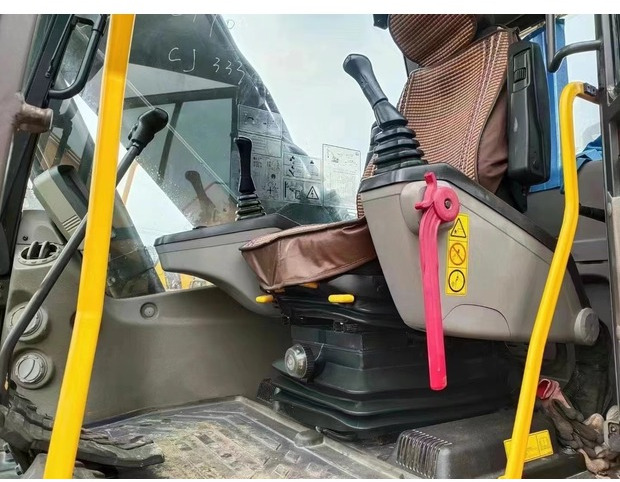 Excavadora de cadenas 2024 Volvo EC220: foto 14 Excavadora de cadenas 2024 Volvo EC220: foto 14