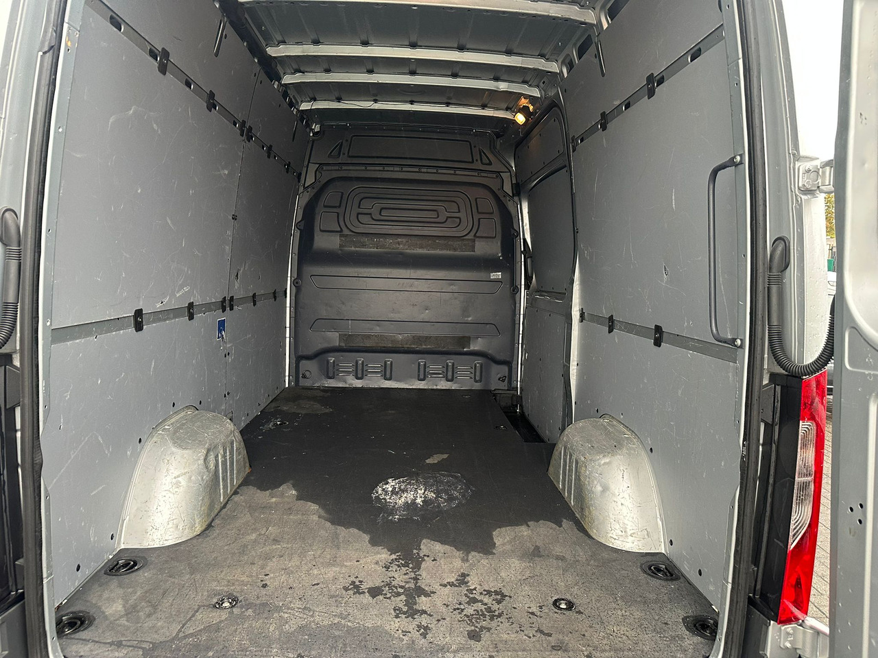 MERCEDES-BENZ Sprinter - Furgón: foto 5 MERCEDES-BENZ Sprinter - Furgón: foto 5