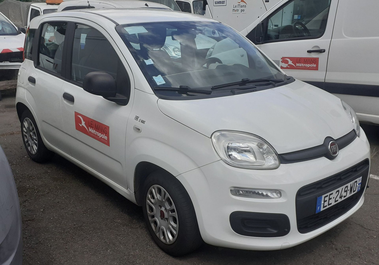 EE-249-72 - FIAT Panda Easy 1.2 - Coche: foto 1 EE-249-72 - FIAT Panda Easy 1.2 - Coche: foto 1