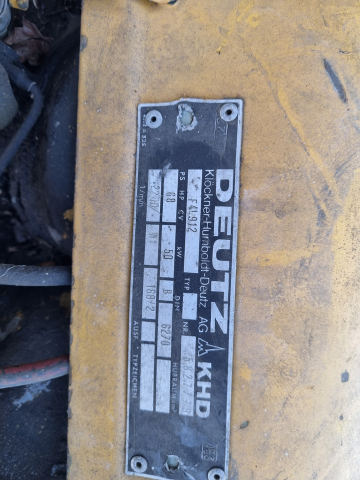 DEUTZ F4L912 - Motor para Maquinaria de construcción: foto 5 DEUTZ F4L912 - Motor para Maquinaria de construcción: foto 5