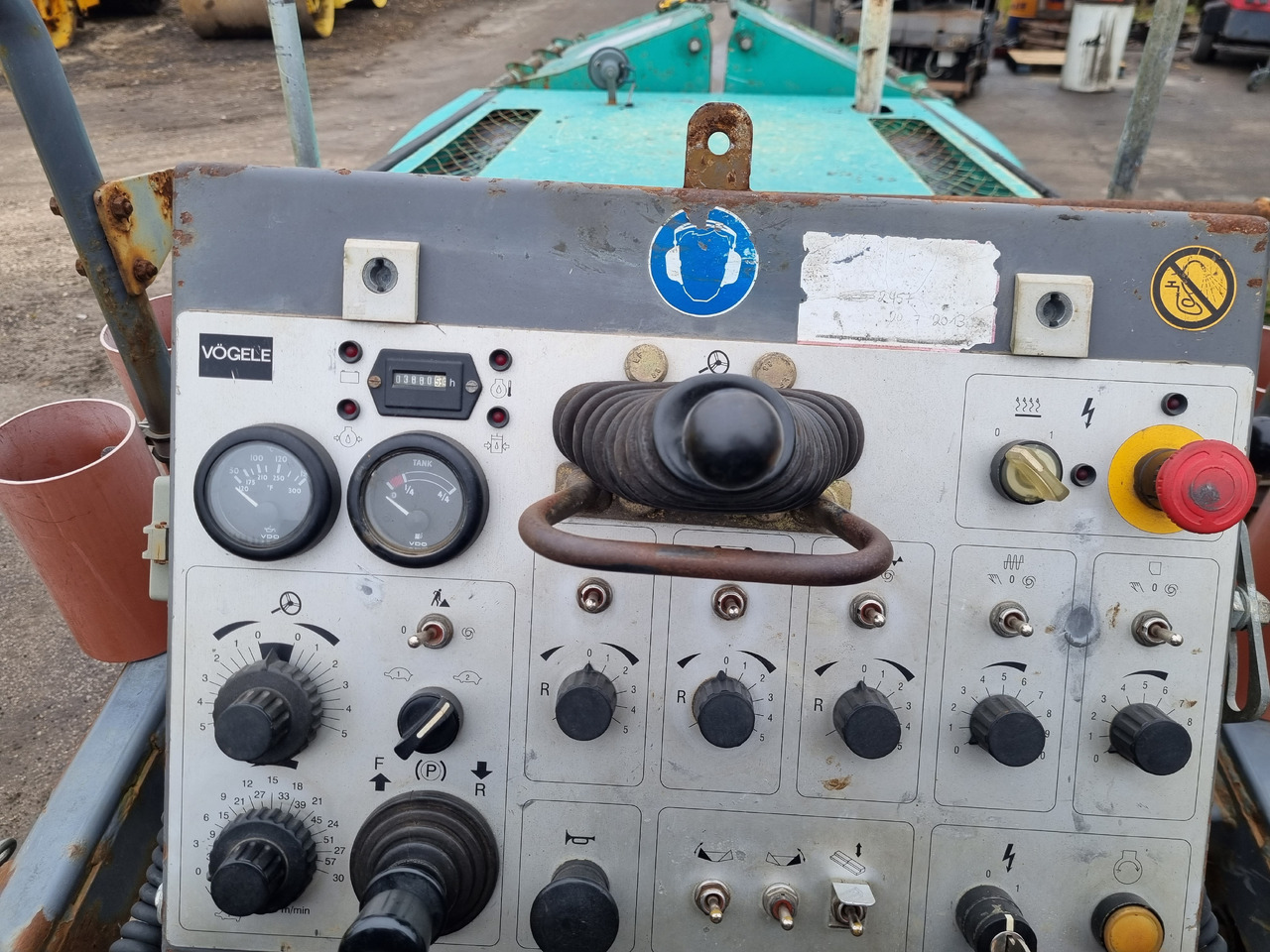 VÖGELE SUPER 800 - Pavimentadora de asfalto: foto 4 VÖGELE SUPER 800 - Pavimentadora de asfalto: foto 4