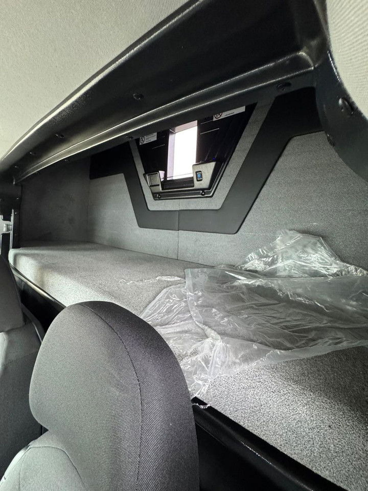 Camión portavehículos nuevo MAN 6.160 Automatic Schlafkab Sofort VerfÜGbar-: foto 21 Camión portavehículos nuevo MAN 6.160 Automatic Schlafkab Sofort VerfÜGbar-: foto 21