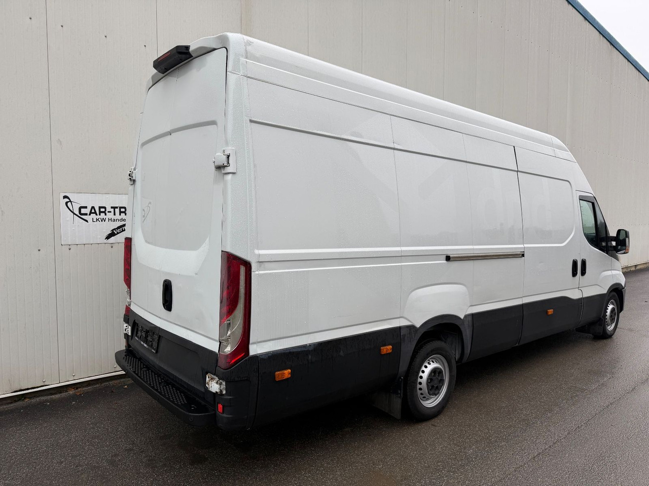 Iveco Daily 35S14 HiMatic L4H3 Maxi Iveco Daily 35S14 HiMatic L4H3 Maxi - Furgón: foto 3 Iveco Daily 35S14 HiMatic L4H3 Maxi Iveco Daily 35S14 HiMatic L4H3 Maxi - Furgón: foto 3