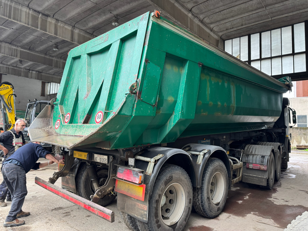 MINERVA Semirimorchio Ribaltabile Mezzo d'Opera - Semirremolque volquete: foto 2 MINERVA Semirimorchio Ribaltabile Mezzo d'Opera - Semirremolque volquete: foto 2