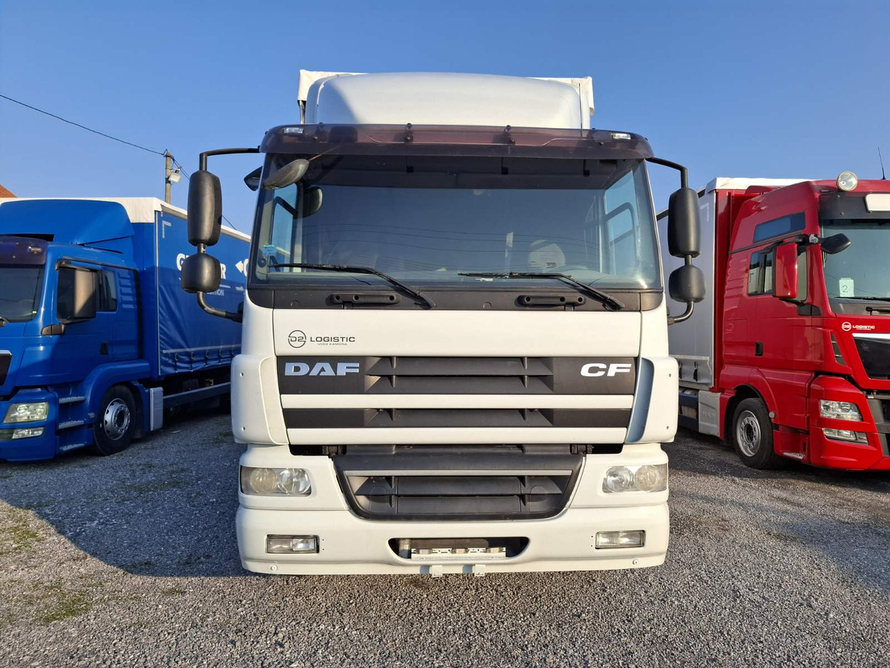 DAF CF 75.360 8,5m - Camión lona: foto 3 DAF CF 75.360 8,5m - Camión lona: foto 3