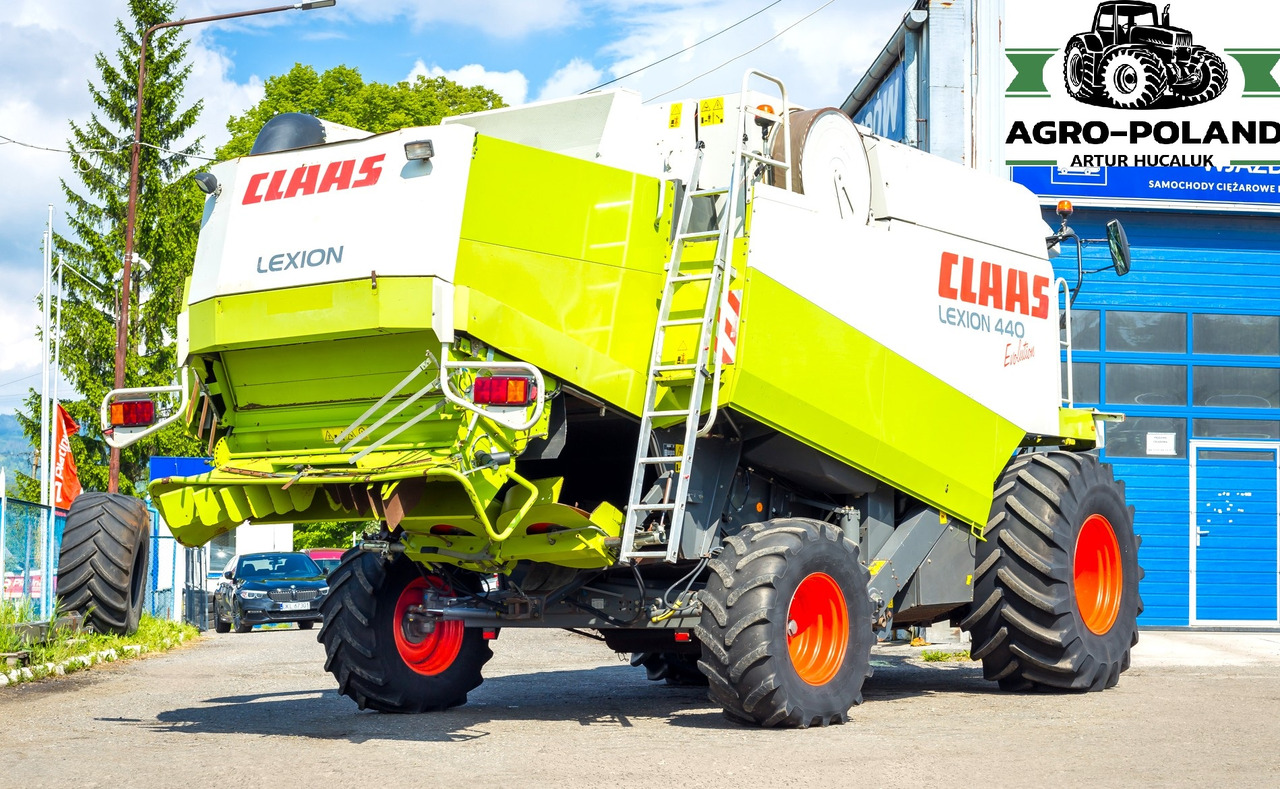 CLAAS LEXION 440 EVOLUTION - 2003 ROK + CLAAS VARIO 600 - 2014 ROK - Cosechadora de granos: foto 5 CLAAS LEXION 440 EVOLUTION - 2003 ROK + CLAAS VARIO 600 - 2014 ROK - Cosechadora de granos: foto 5