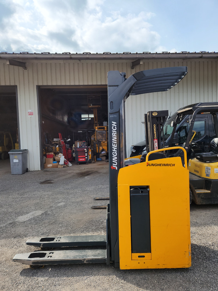 JUNGHEINRICH ESC 216z - Retráctil: foto 4 JUNGHEINRICH ESC 216z - Retráctil: foto 4