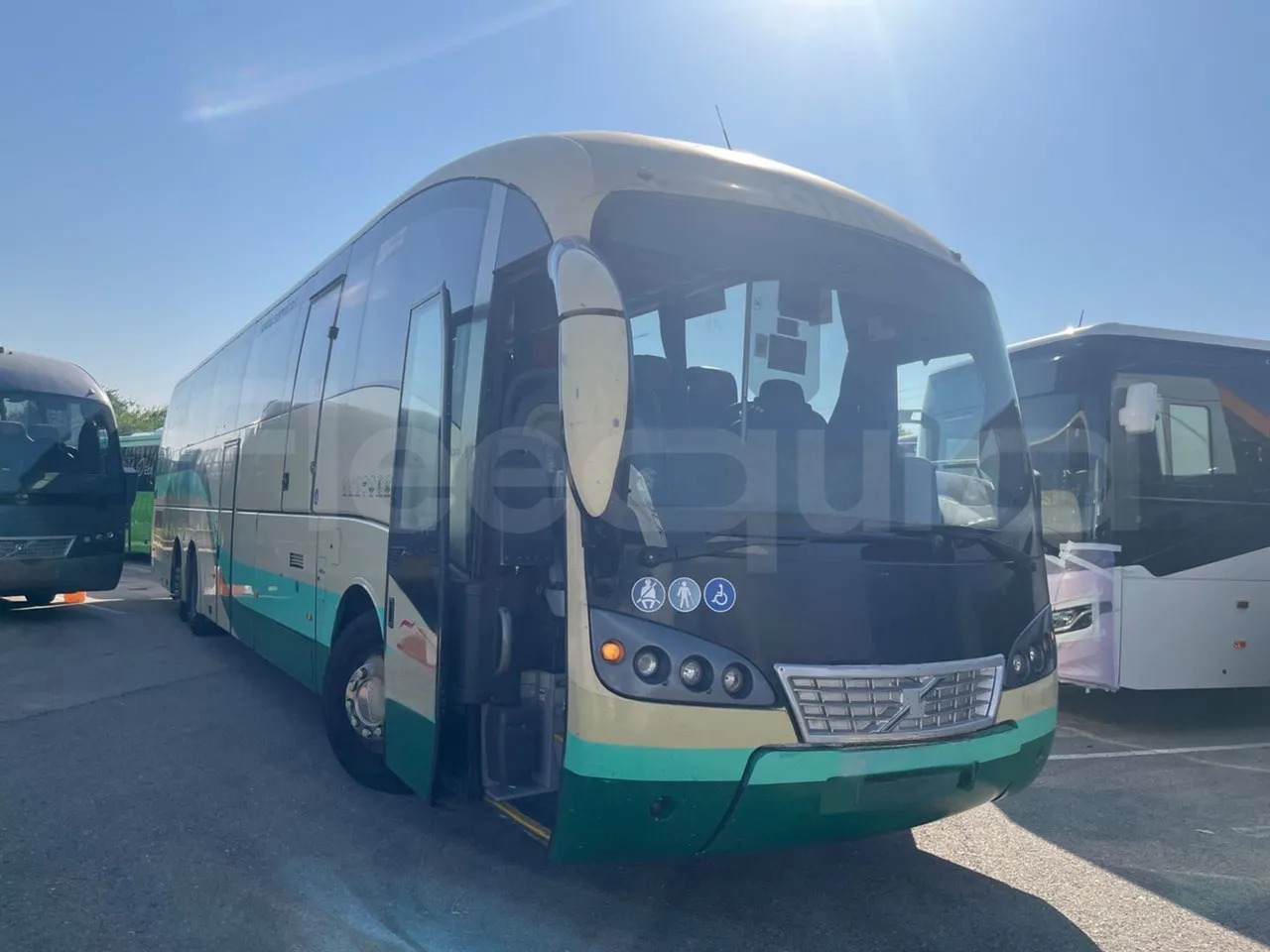 Leasing de  Volvo B12B Volvo B12B: foto 11