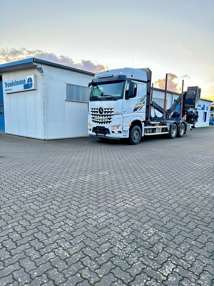 Mercedes Arocs 3358 L 6x4 Radstand 4500 Arocs 3358 L 6x4 Blatt-Luft Gefedert - Camión forestal: foto 1 Mercedes Arocs 3358 L 6x4 Radstand 4500 Arocs 3358 L 6x4 Blatt-Luft Gefedert - Camión forestal: foto 1