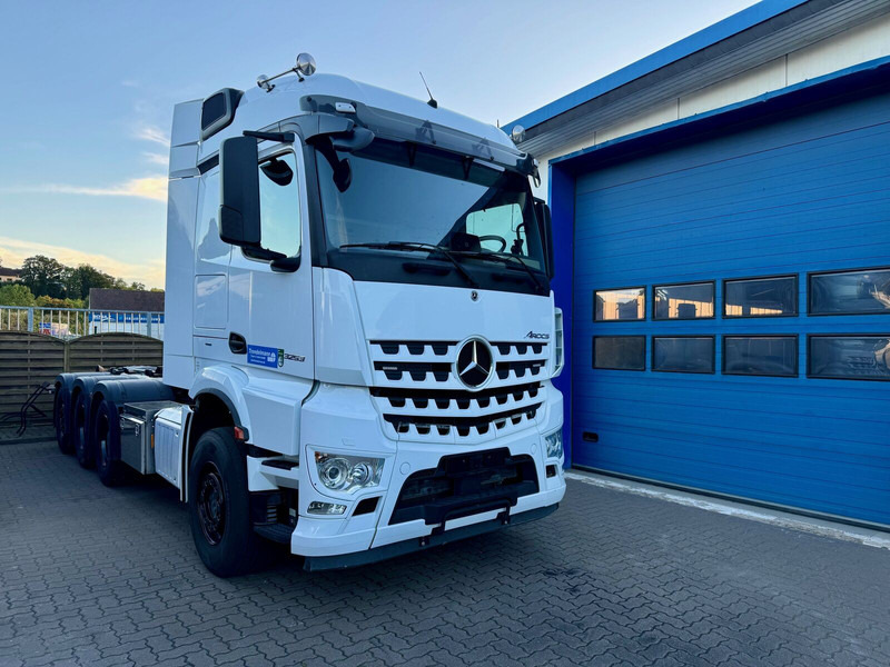 Mercedes-Benz Arocs MP5 3253 8x4 Tridem ARK HIAB 24 to - Camión multibasculante: foto 4 Mercedes-Benz Arocs MP5 3253 8x4 Tridem ARK HIAB 24 to - Camión multibasculante: foto 4
