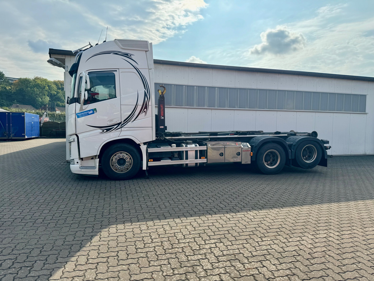 VOLVO Fh-13-540 6x4R - Camión multibasculante: foto 3 VOLVO Fh-13-540 6x4R - Camión multibasculante: foto 3