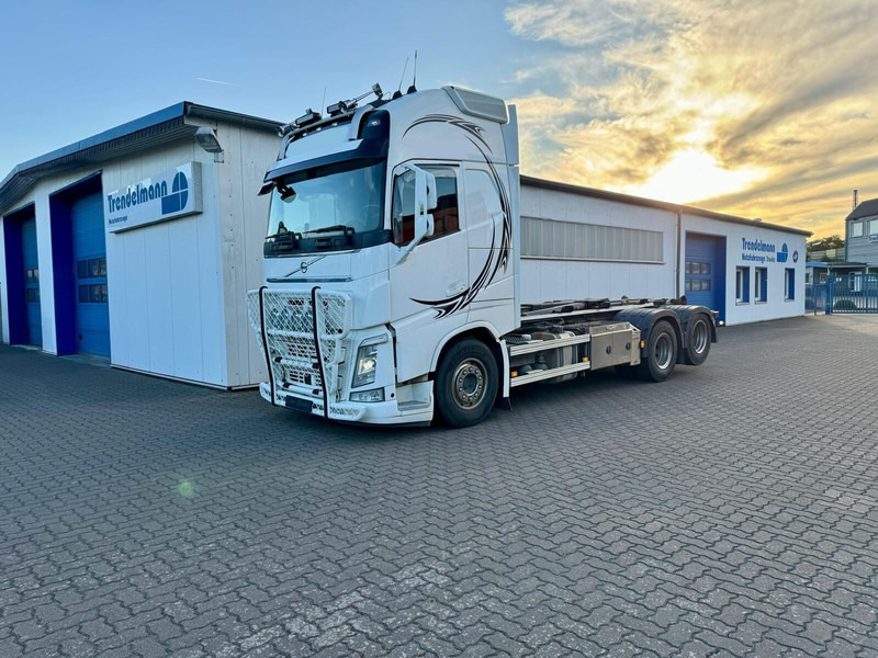 Volvo FH 540 6x4 Liftachse ARK-Hooklift-Funk-Radio-Comand Retarder - Camión multibasculante: foto 1 Volvo FH 540 6x4 Liftachse ARK-Hooklift-Funk-Radio-Comand Retarder - Camión multibasculante: foto 1
