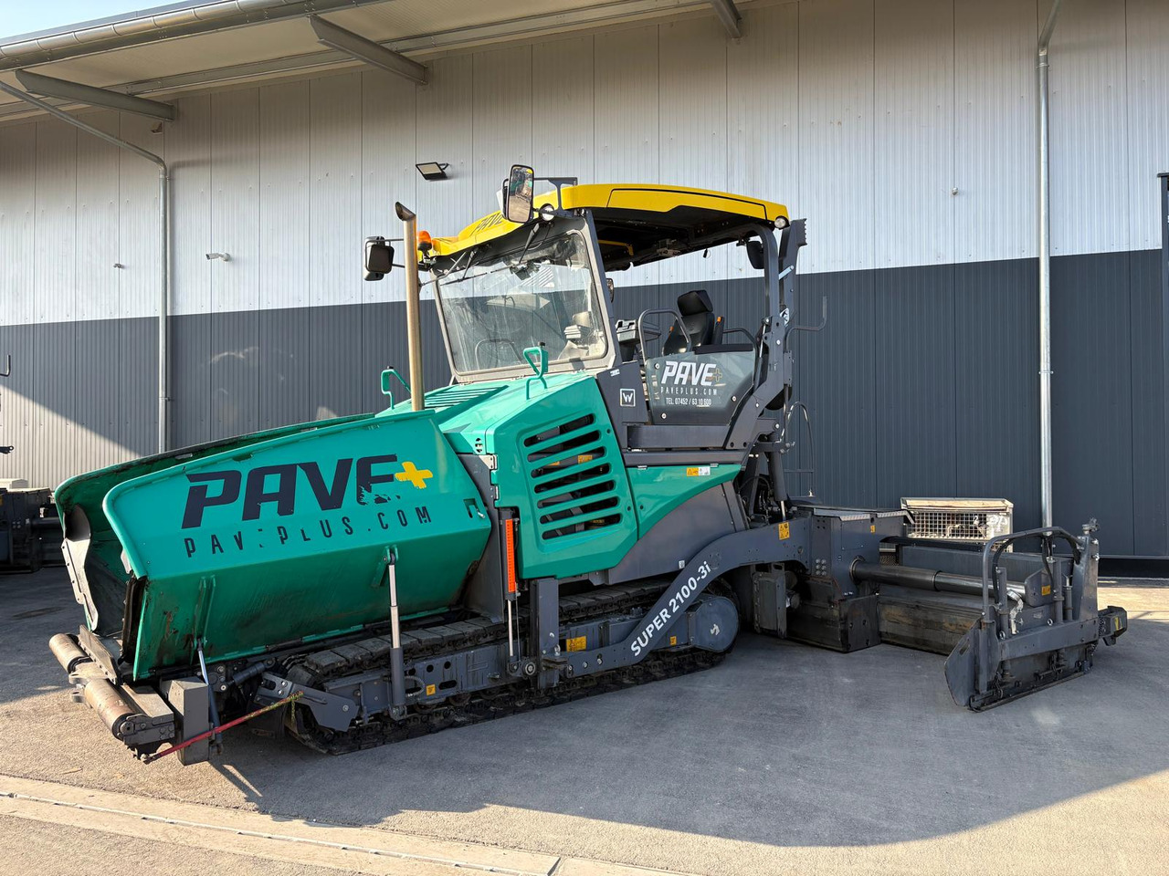 VÖGELE SUPER 2100-3i - Pavimentadora de asfalto: foto 1 VÖGELE SUPER 2100-3i - Pavimentadora de asfalto: foto 1