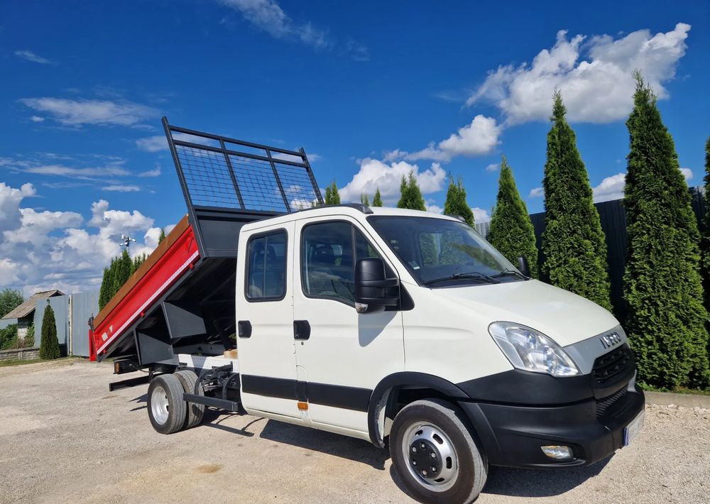 Iveco 35c15 - Furgoneta basculante: foto 1 Iveco 35c15 - Furgoneta basculante: foto 1