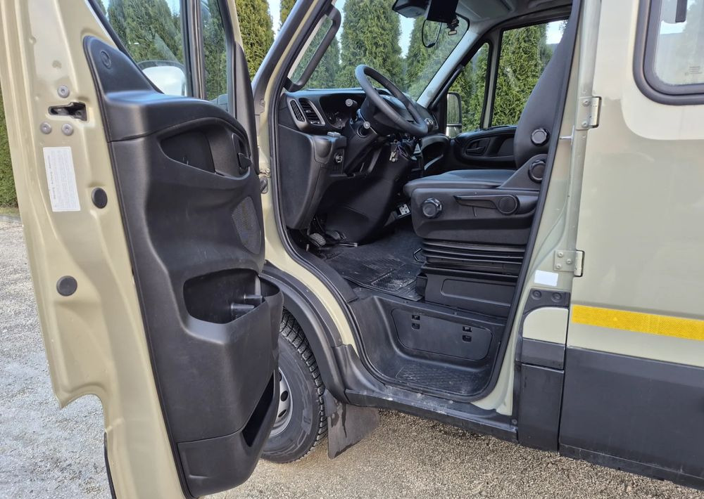 Iveco 70C17 3.0 170KM/Brygadówka / - Furgoneta basculante: foto 5 Iveco 70C17 3.0 170KM/Brygadówka / - Furgoneta basculante: foto 5