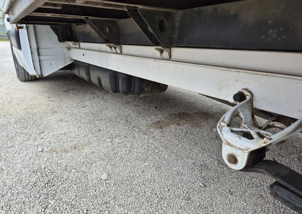 Mercedes-Benz 316CDI 2.2 160KM - Furgoneta caja abierta: foto 4 Mercedes-Benz 316CDI 2.2 160KM - Furgoneta caja abierta: foto 4