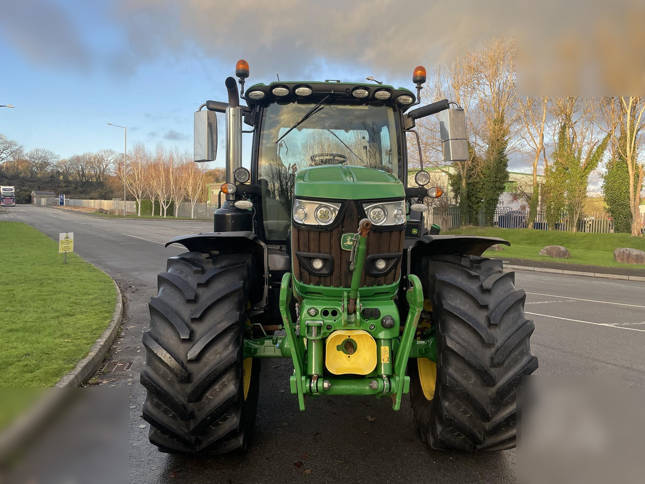 2020 JOHN DEERE 6155R - Tractor: foto 3 2020 JOHN DEERE 6155R - Tractor: foto 3