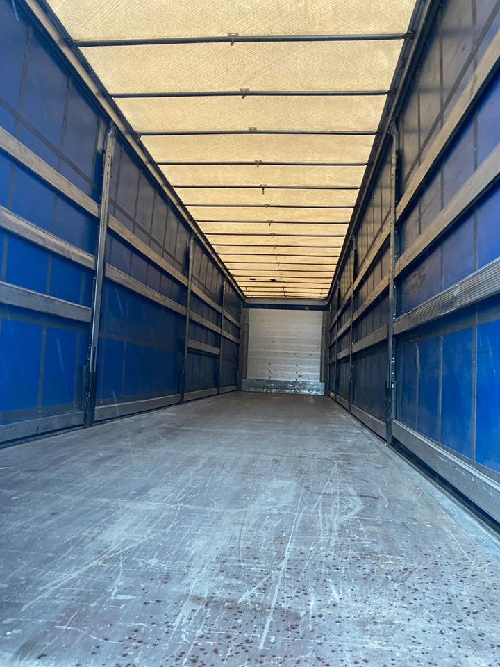 Schmitz Cargobull 3-achs Tautliner/Lift/Palettenkasten/ - Semirremolque lona: foto 4 Schmitz Cargobull 3-achs Tautliner/Lift/Palettenkasten/ - Semirremolque lona: foto 4