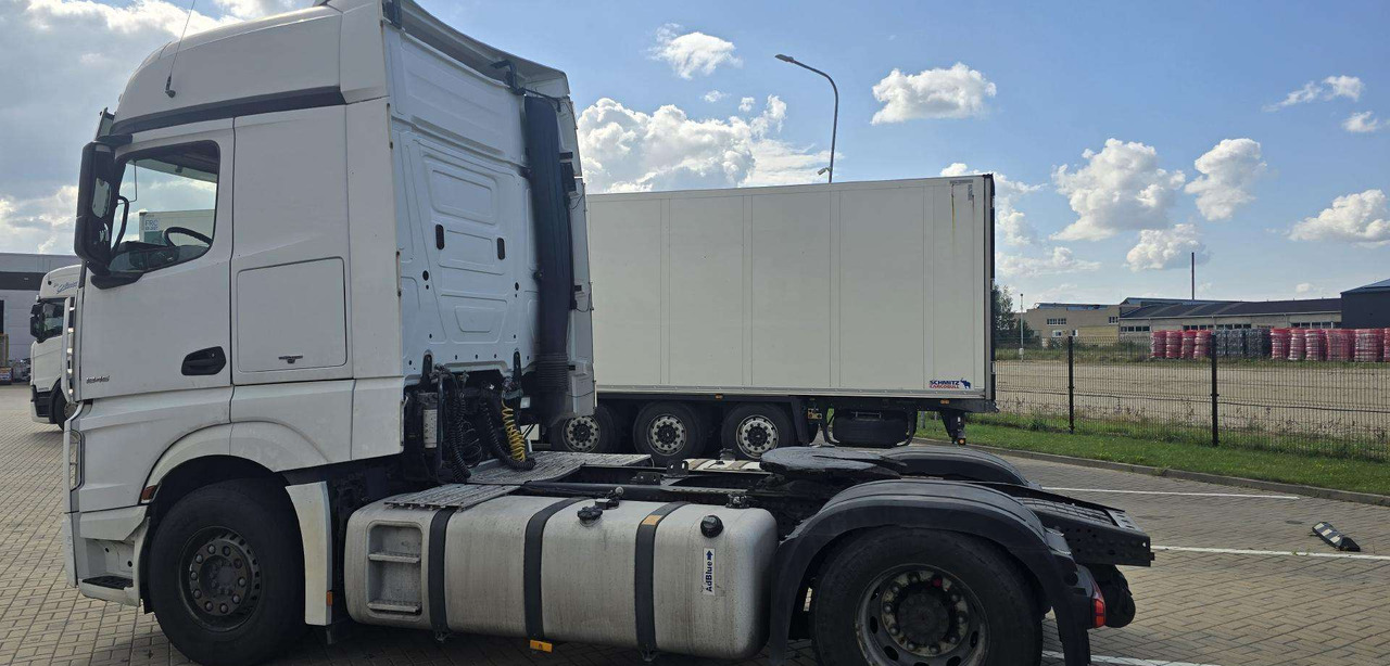 Mercedes-Benz ACTROS - Cabeza tractora: foto 3 Mercedes-Benz ACTROS - Cabeza tractora: foto 3