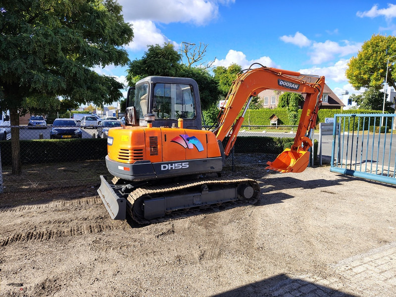 Doosan DV 55 - Miniexcavadora: foto 5 Doosan DV 55 - Miniexcavadora: foto 5