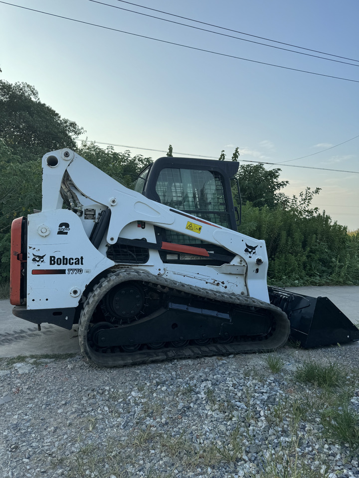BOBCAT T770 skid steer loader American original - Minicargadora: foto 5 BOBCAT T770 skid steer loader American original - Minicargadora: foto 5