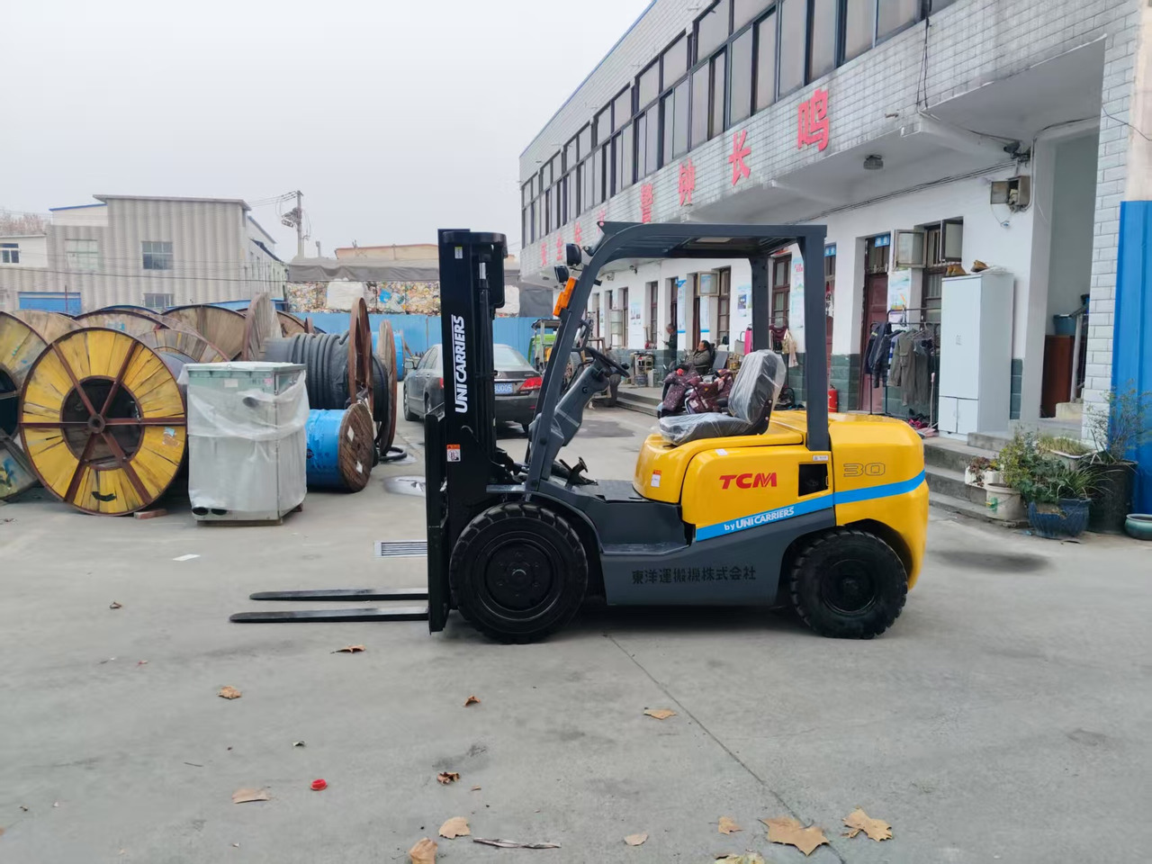 TCM FD30 Japan brand used 3 ton diesel forklift Customizable mast clamps - Carretilla elevadora diésel: foto 4 TCM FD30 Japan brand used 3 ton diesel forklift Customizable mast clamps - Carretilla elevadora diésel: foto 4