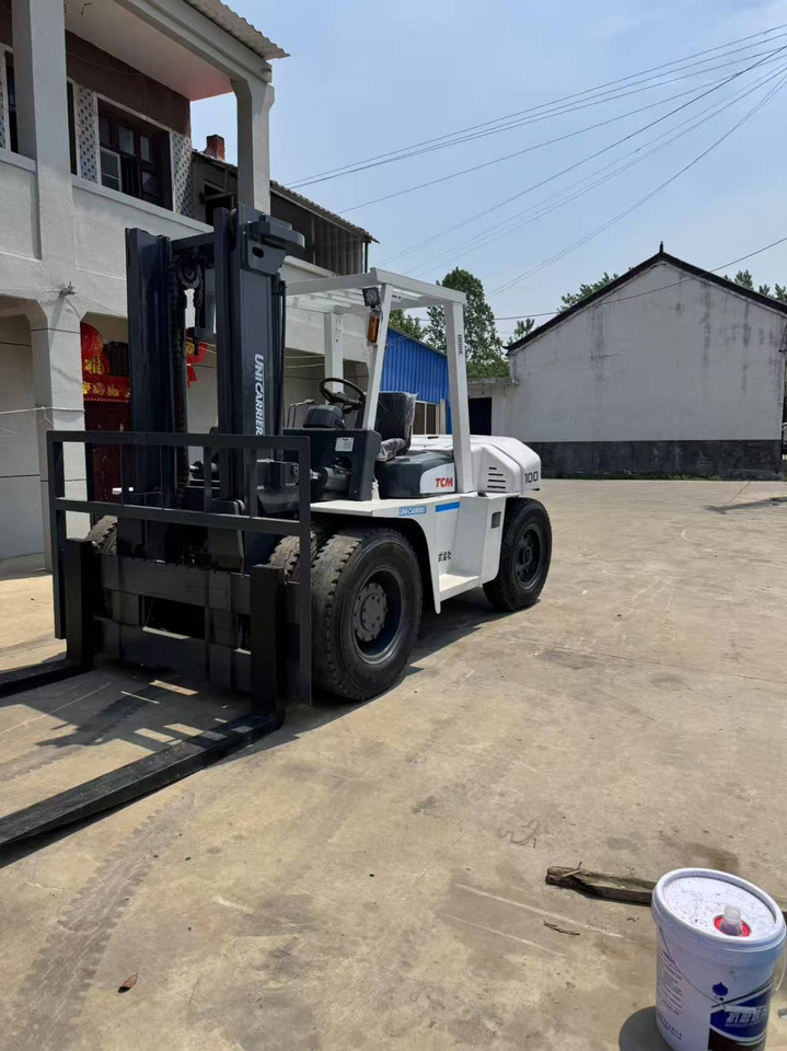 TCM fd100 used 2024 japan brand diesel forklift - Carretilla elevadora diésel: foto 1 TCM fd100 used 2024 japan brand diesel forklift - Carretilla elevadora diésel: foto 1