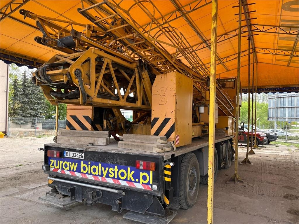 Spierings SK-365 AT-3 (400V + diesel) - Grúa automontante: foto 3 Spierings SK-365 AT-3 (400V + diesel) - Grúa automontante: foto 3