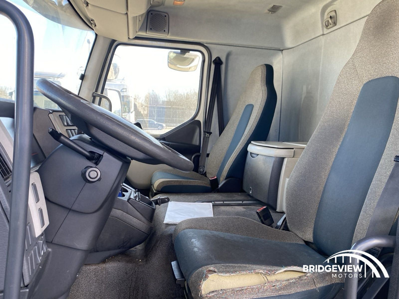 Volvo FL 250 - Camión frigorífico: foto 3 Volvo FL 250 - Camión frigorífico: foto 3