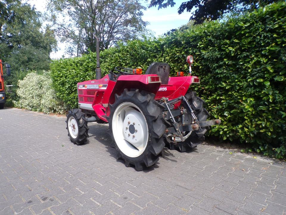 Kleintraktor Shibaura P19F - Mini tractor: foto 3 Kleintraktor Shibaura P19F - Mini tractor: foto 3