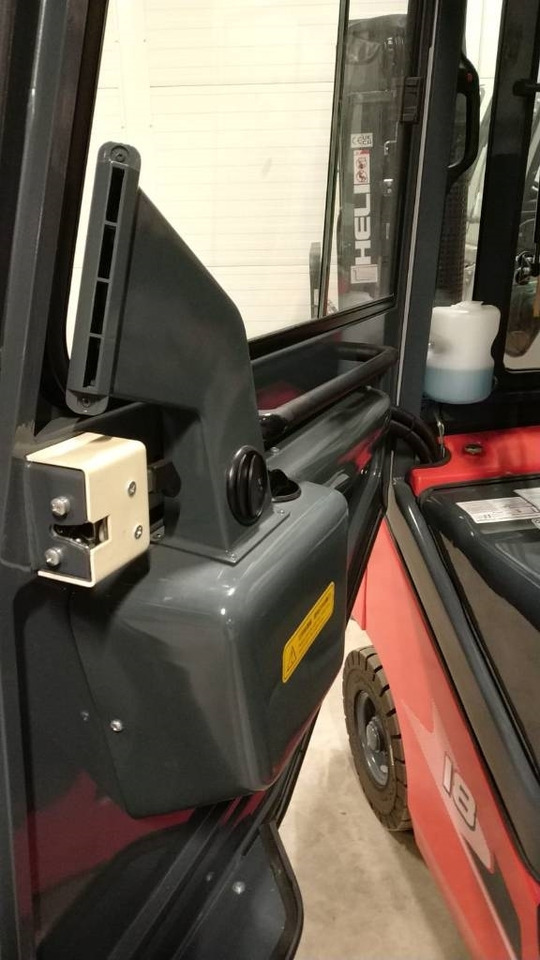 HELI CPCD18-XC26H - Carretilla elevadora: foto 2 HELI CPCD18-XC26H - Carretilla elevadora: foto 2