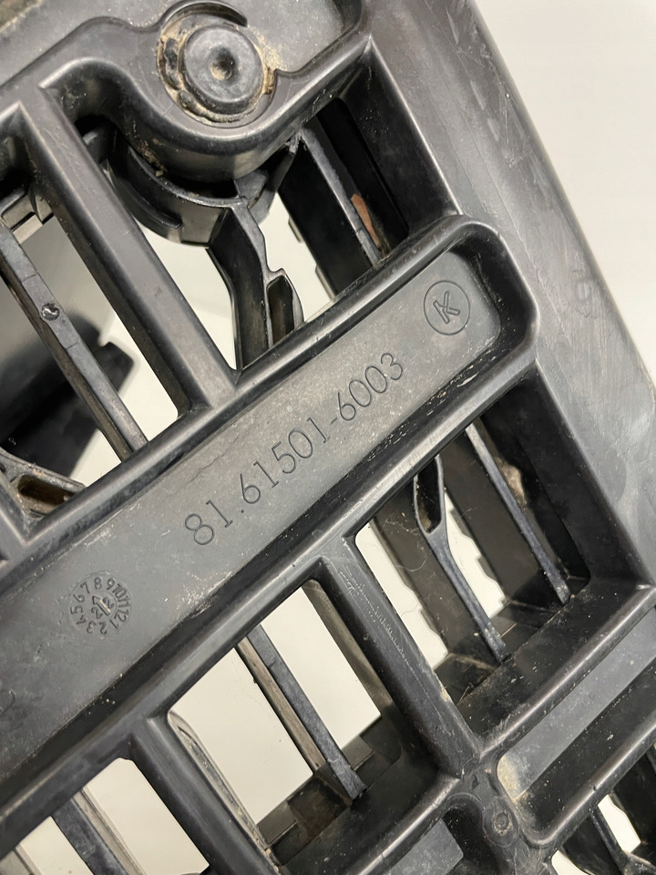 DOLNY STOPIEŃ STOPNICA MAN TG3 TGX TGS 3 81615016003 - Peldaño para Camión: foto 4 DOLNY STOPIEŃ STOPNICA MAN TG3 TGX TGS 3 81615016003 - Peldaño para Camión: foto 4