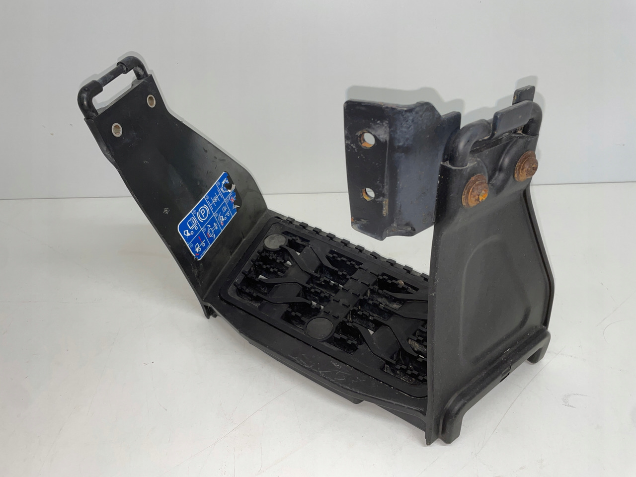 DOLNY STOPIEŃ STOPNICA MAN TG3 TGX TGS 3 81615016003 - Peldaño para Camión: foto 3 DOLNY STOPIEŃ STOPNICA MAN TG3 TGX TGS 3 81615016003 - Peldaño para Camión: foto 3