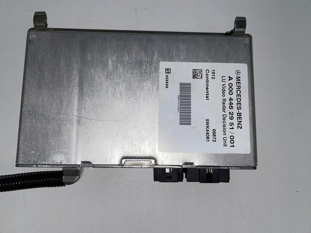 KAMERA RADAR MERCEDES ACTROS MP4 A0004462951 - Sensor para Camión: foto 2 KAMERA RADAR MERCEDES ACTROS MP4 A0004462951 - Sensor para Camión: foto 2