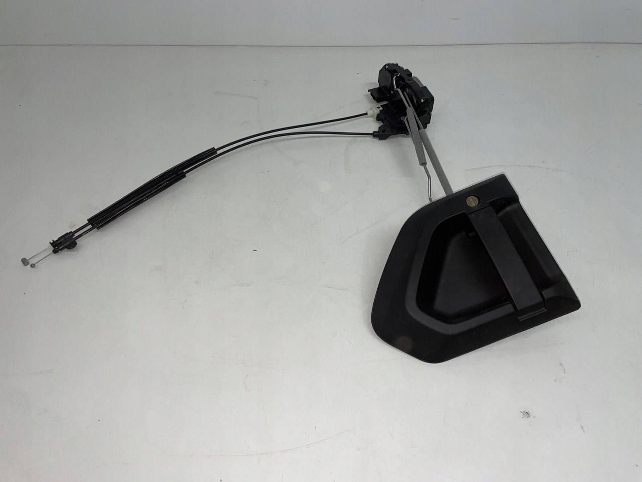 LEWY CENTRALNY ZAMEK , KLAMKA LINKA MAN TGS TGX TGL TGM 3 TG3 - Puerta y piezas para Camión: foto 2 LEWY CENTRALNY ZAMEK , KLAMKA LINKA MAN TGS TGX TGL TGM 3 TG3 - Puerta y piezas para Camión: foto 2