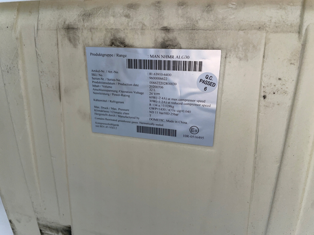 LODÓWKA CHŁODZIARKA MAN TGS TGL TGM 3 TGS3 EURO 6 81639106400 - Cabina e interior para Camión: foto 4 LODÓWKA CHŁODZIARKA MAN TGS TGL TGM 3 TGS3 EURO 6 81639106400 - Cabina e interior para Camión: foto 4