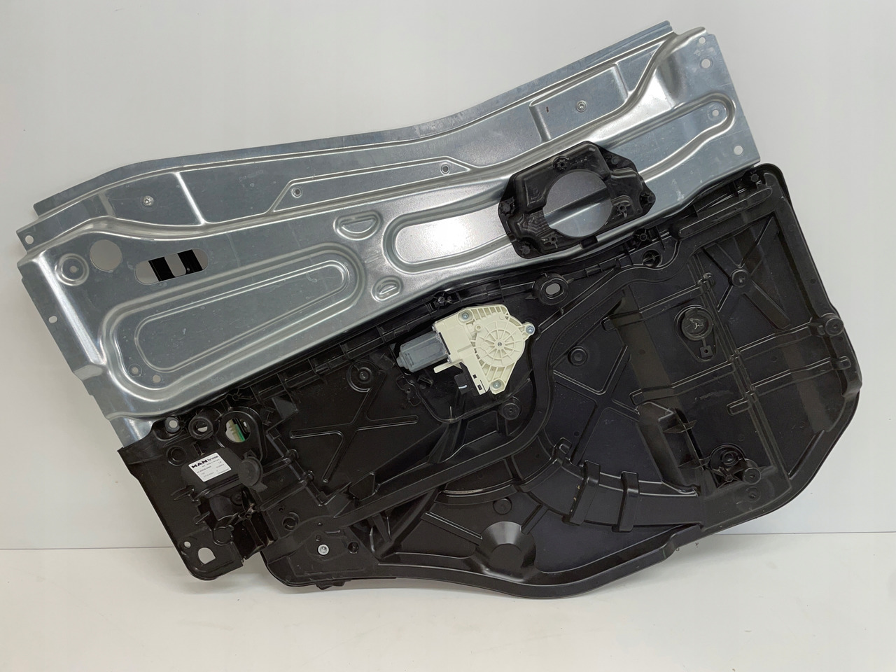 MECHANIZM PODNOSZENIA SZYB MAN TGS TGX TGL 3 TG3 81626456065 - Puerta y piezas para Camión: foto 2 MECHANIZM PODNOSZENIA SZYB MAN TGS TGX TGL 3 TG3 81626456065 - Puerta y piezas para Camión: foto 2