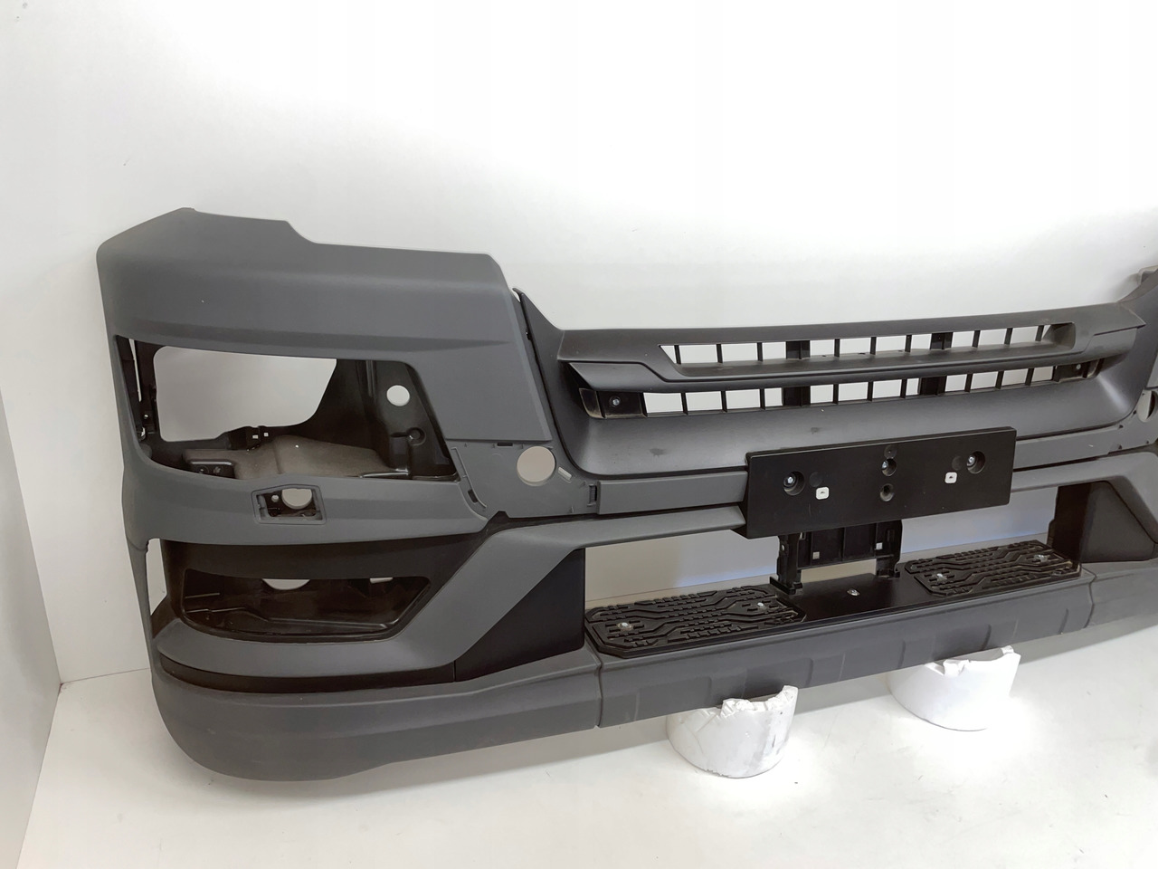 OKULAR STELAŻ OBUDOWA ZDERZAK MAN TG3 TGS3 TGS 3 81416105862 - Parachoques para Camión: foto 2 OKULAR STELAŻ OBUDOWA ZDERZAK MAN TG3 TGS3 TGS 3 81416105862 - Parachoques para Camión: foto 2