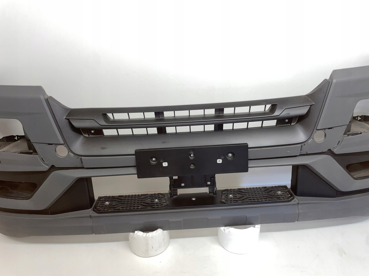 OKULAR STELAŻ OBUDOWA ZDERZAK MAN TG3 TGS3 TGS 3 81416105862 - Parachoques para Camión: foto 3 OKULAR STELAŻ OBUDOWA ZDERZAK MAN TG3 TGS3 TGS 3 81416105862 - Parachoques para Camión: foto 3