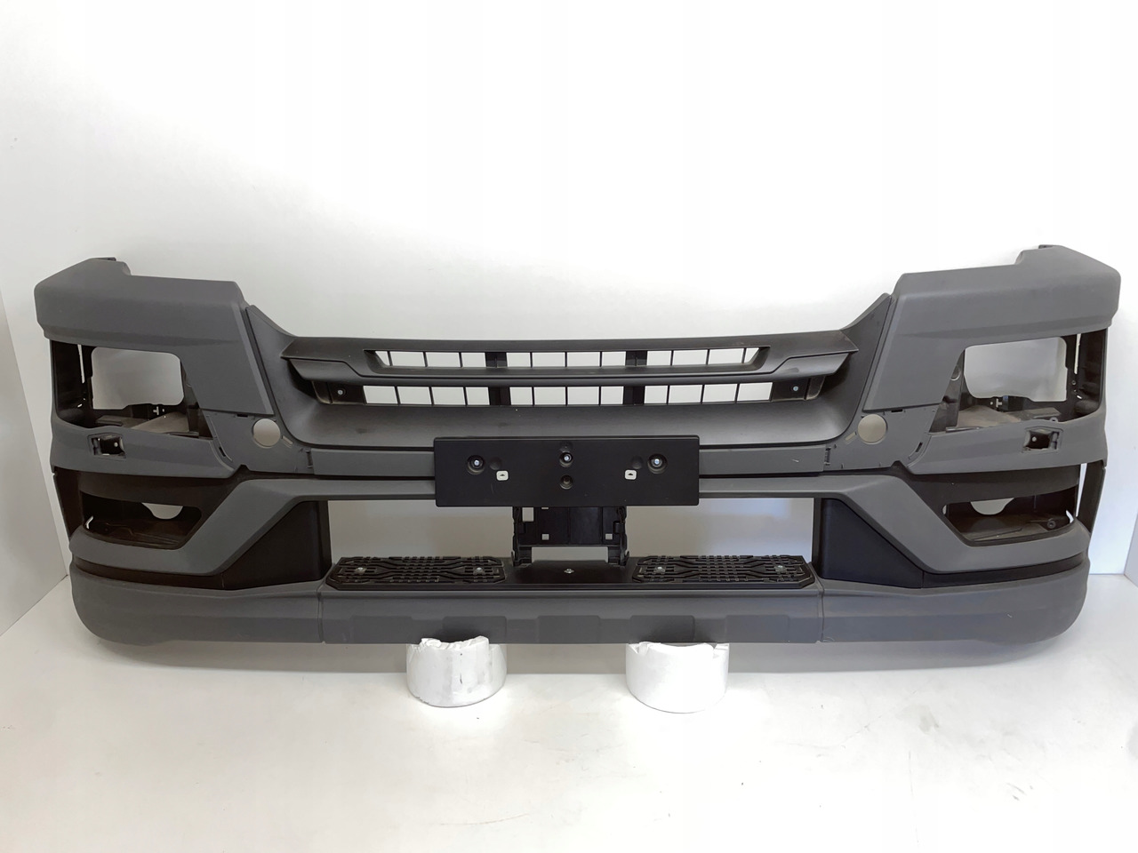 OKULAR STELAŻ OBUDOWA ZDERZAK MAN TG3 TGS3 TGS 3 81416105862 - Parachoques para Camión: foto 1 OKULAR STELAŻ OBUDOWA ZDERZAK MAN TG3 TGS3 TGS 3 81416105862 - Parachoques para Camión: foto 1